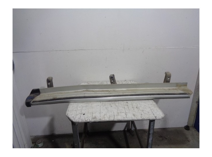 Recambio de estribo para mitsubishi l 200 (ka0/kb0) 2.5 di-d cat referencia OEM IAM MN146127 IZQUIERDO 