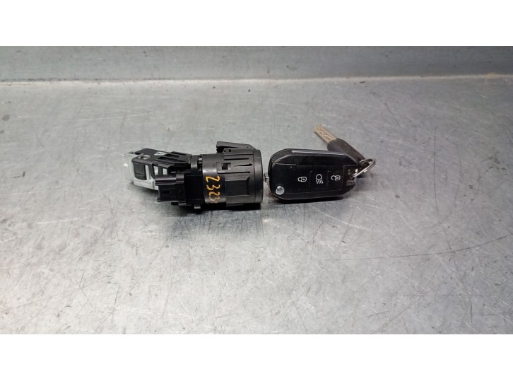 Replacement ignition switch for Citroën SpaceTourer Bus (V_) 1.6 BlueHDi 95 OEM IAM reference 1608682880 1608682880