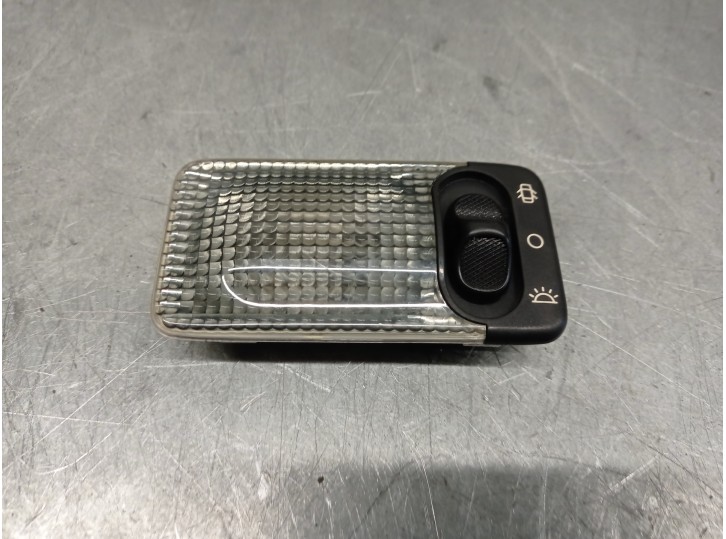 Recambio de luz interior para citroën xsara berlina 1.6 16v cat (nfu / tu5jp4) referencia OEM IAM 
