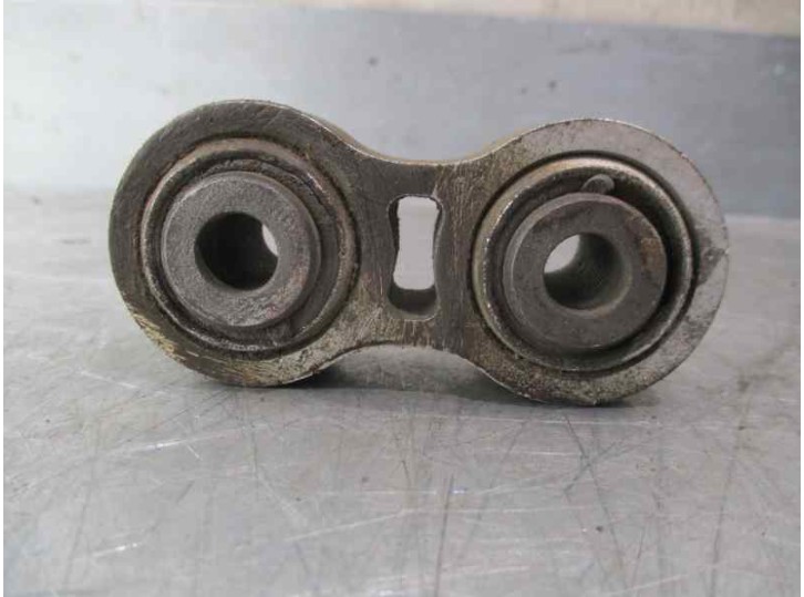 Recambio de soporte motor trasero para volvo xc90 2.5 20v turbo cat referencia OEM IAM 30666394 6587 