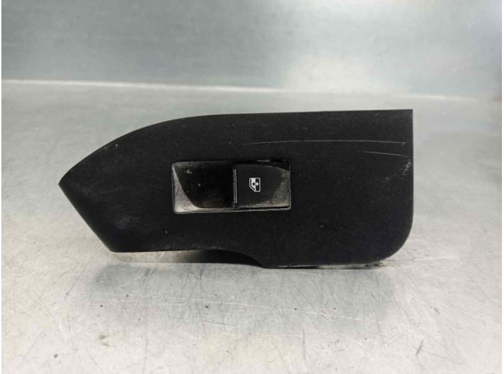 Replacement rear right window lifter switch for Chevrolet Captiva 2.2 VCDi LT 2WD OEM IAM reference 202005438 
