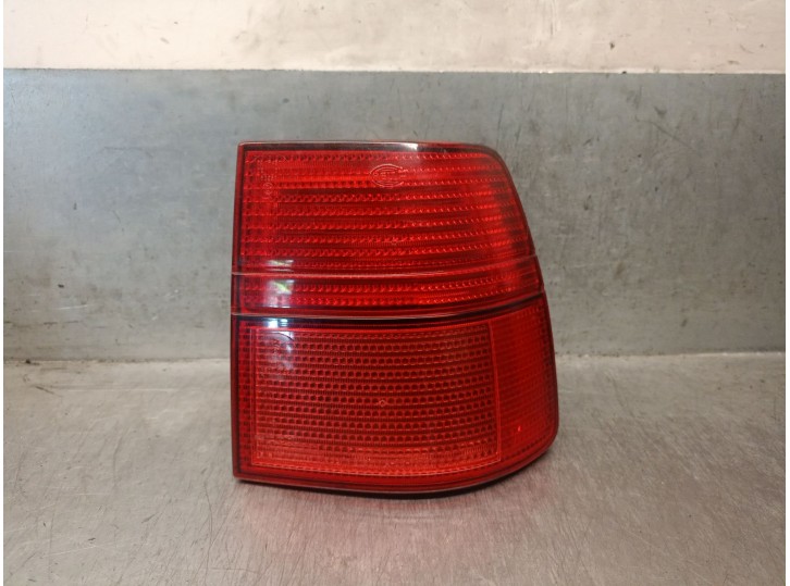 Recambio de piloto trasero derecho para seat toledo i (1l2) 1.8 i referencia OEM IAM 1L0945096A 1L0945112F 