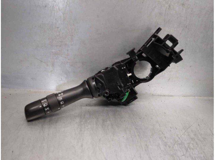 Recambio de mando luces para lexus is 250c 2.5 v6 cat referencia OEM IAM 4211117F534 