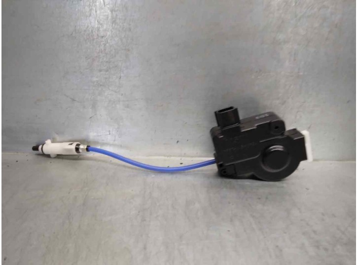 Recambio de motor tapa deposito combustible para lexus is 250c 2.5 v6 cat referencia OEM IAM 7703051030 