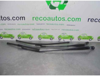 Recambio de brazo limpia delantero derecho para citroën c3 1.2 12v e-thp / puretech referencia OEM IAM 9673292080  