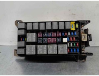 Recambio de caja reles / fusibles para kia carnival ii 2.9 crdi lx referencia OEM IAM G053H05033 
