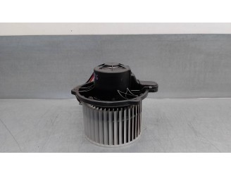 Recambio de motor calefaccion para hyundai i30 1.6 crdi cat referencia OEM IAM 971132L000  