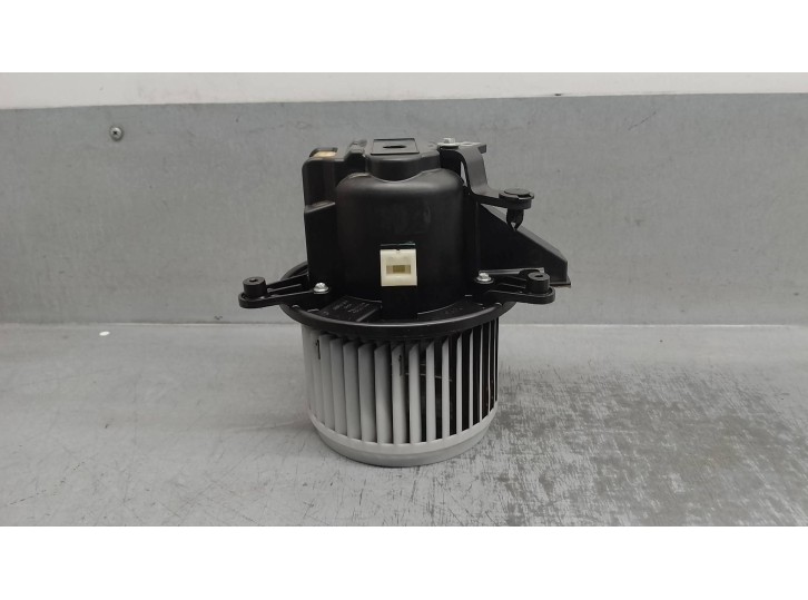 Recambio de motor calefaccion para alfa romeo giulia (952) 2.2 jtdm cat referencia OEM IAM 77368011  