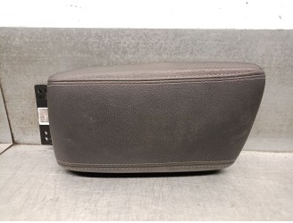 Recambio de apoyabrazos central para kia niro i (de) 1.6 gdi hybrid referencia OEM IAM 84660G5000CN1 84660G5000CN1 