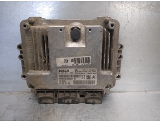 Recambio de centralita motor uce para peugeot 206 berlina 1.4 hdi referencia OEM IAM 9658556780 0281011783 BOSH