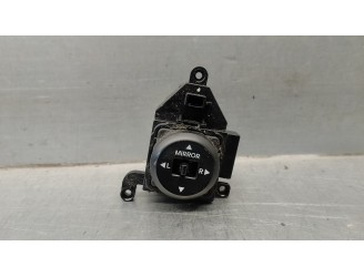 Recambio de mando retrovisor para hyundai i30 1.6 crdi cat referencia OEM IAM 935402L000  
