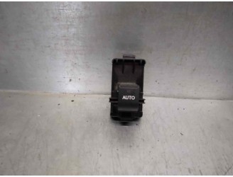 Recambio de mando elevalunas trasero izquierdo para lexus is 250c 2.5 v6 cat referencia OEM IAM 8481033110  