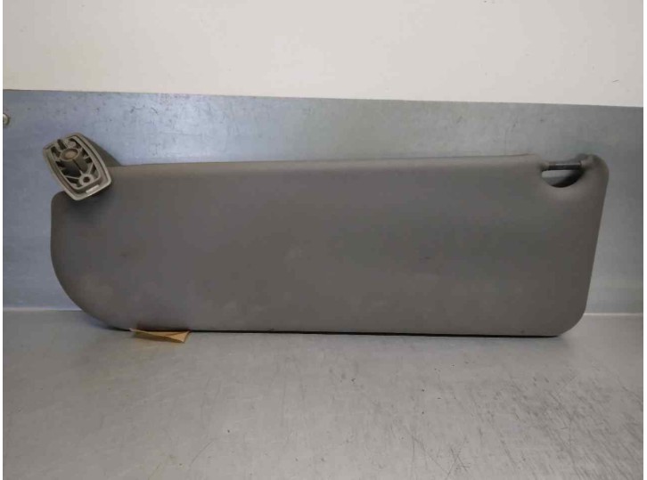 Recambio de parasol derecho para peugeot expert kombi 1.9 turbodiesel cat referencia OEM IAM 8143HV 
