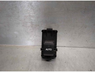 Recambio de mando elevalunas trasero derecho para lexus is 250c 2.5 v6 cat referencia OEM IAM 8481033110  