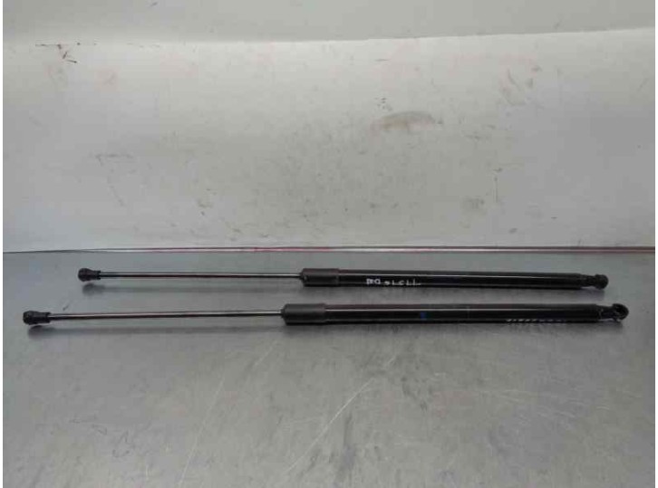 Recambio de amortiguadores capo para dacia duster ii 1.6 sce cat referencia OEM IAM 654702645R 