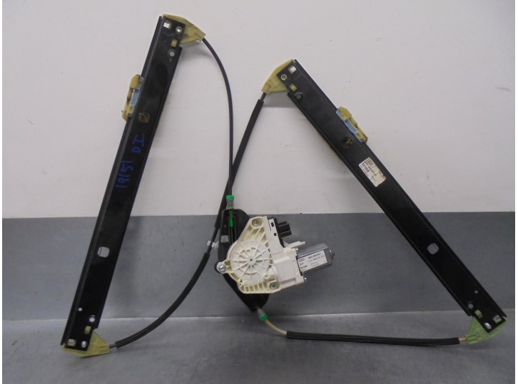 Recambio de elevalunas delantero izquierdo para audi a4 ber. (b8) 2.0 16v tdi referencia OEM IAM 8K0959801 6 PINES 4 PUERTAS