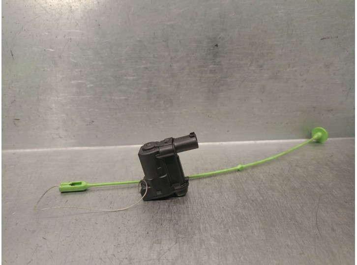 Recambio de motor tapa deposito combustible para bmw x4 (f26) xdrive 20 d referencia OEM IAM 7302260 