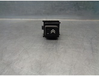Recambio de interruptor para citroën c4 cactus 1.2 12v e-thp / puretech referencia OEM IAM 9806130080 
