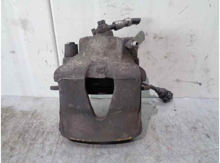 Replacement front left brake caliper for Volkswagen Golf V Berlina (1K1) 1.9 TDI OEM IAM reference 2539 