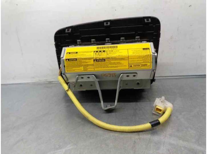 Recambio de airbag delantero derecho para toyota corolla verso (e12) 2.0 turbodiesel cat referencia OEM IAM 7397013030 