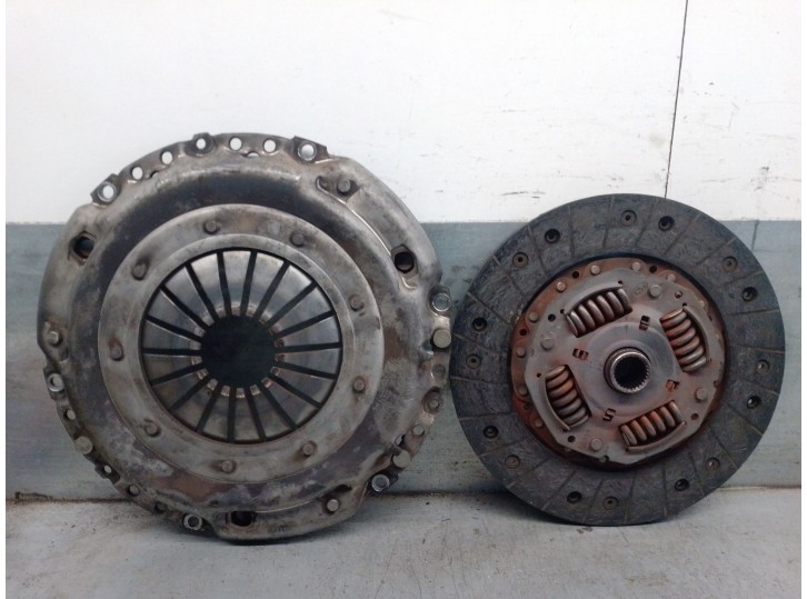 Recambio de kit embrague para seat ibiza ii (6k1) 1.9 tdi referencia OEM IAM 074141025B 074141025B LUK