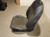 Recambio de asiento delantero derecho para kia xceed 1.4 tgdi cat referencia OEM IAM 4813967 CUERO Y TELA NEGRA 5 PUERTAS