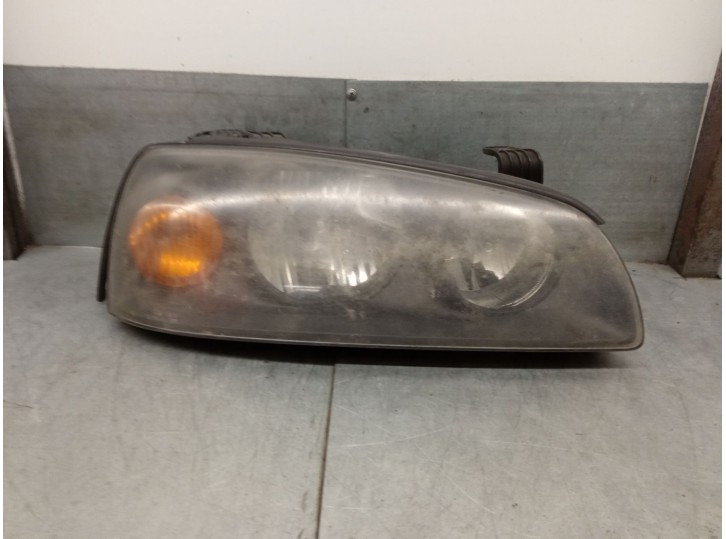 Recambio de faro derecho para hyundai elantra iii sedán (xd) 2.0 crdi referencia OEM IAM 921042D520 921042D520 