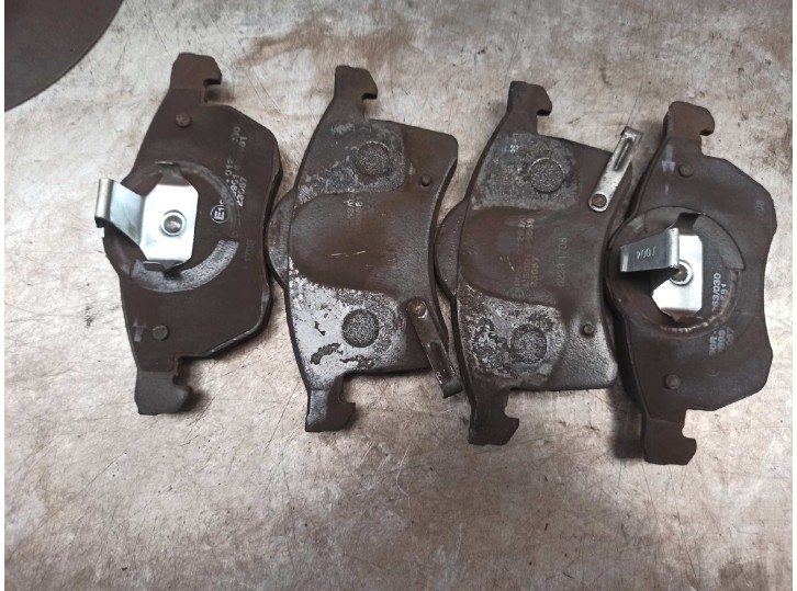Recambio de pastillas de freno para opel astra h ber. 1.4 16v referencia OEM IAM 