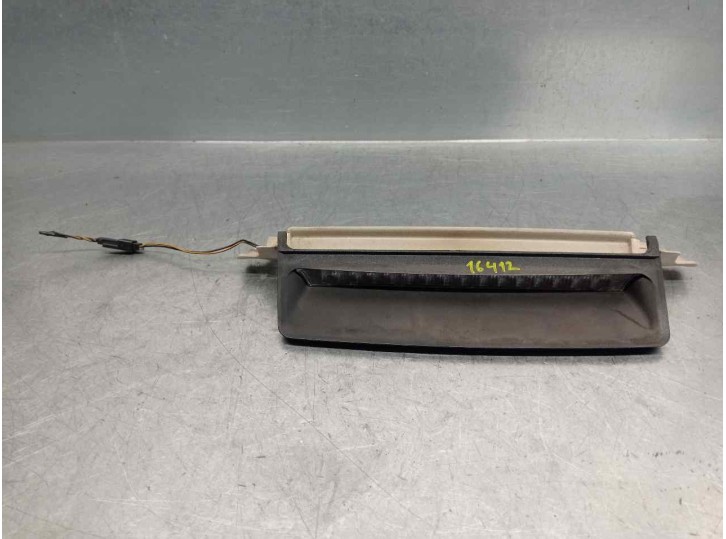 Recambio de luz central de freno para opel astra g berlina 2.0 dti referencia OEM IAM 09131206  