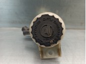 Recambio de deposito servo para dodge caliber 2.0 16v cat referencia OEM IAM 5105338AB  