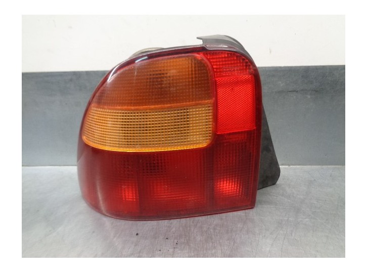 Recambio de piloto trasero izquierdo para mg serie 400 (rt) 2.0 turbodiesel referencia OEM IAM XFB101050 5 PUERTAS