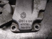 Replacement injection pump bracket for Alfa Romeo 156 Sportwagon (116) 2.4 JTD Distinctive OEM IAM reference 46767681 4676768