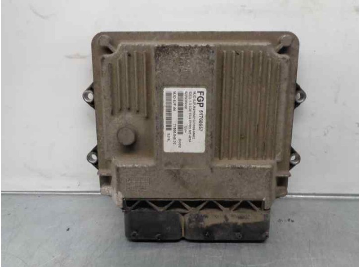 Recambio de centralita motor uce para fiat idea (135) 1.3 jtd cat referencia OEM IAM 51768657  