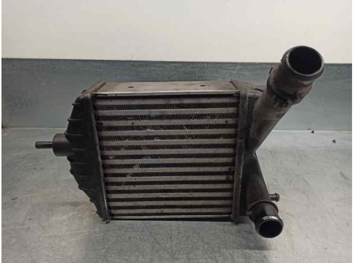Recambio de intercooler para fiat idea (135) 1.3 jtd cat referencia OEM IAM 46836770 847850000 JDEUS
