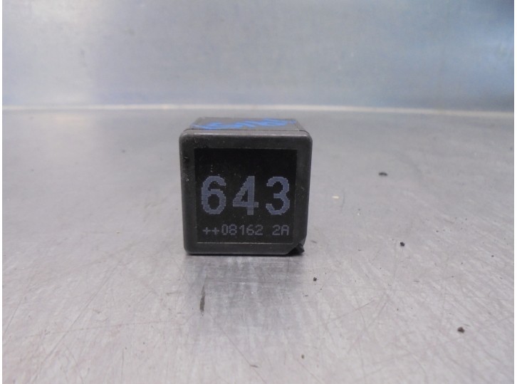 Recambio de rele para audi a4 ber. (b8) 2.0 16v tdi referencia OEM IAM 8K0951253 