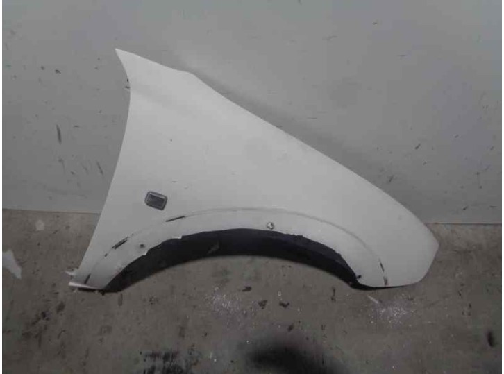 Recambio de aleta delantera derecha para mg streetwise 2.0 idt cat referencia OEM IAM 3492017 BLANCA 