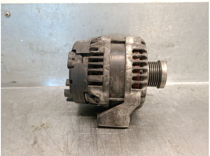 Recambio de alternador para ssangyong rodius 2.7 turbodiesel cat referencia OEM IAM 6641540102 6641540102 