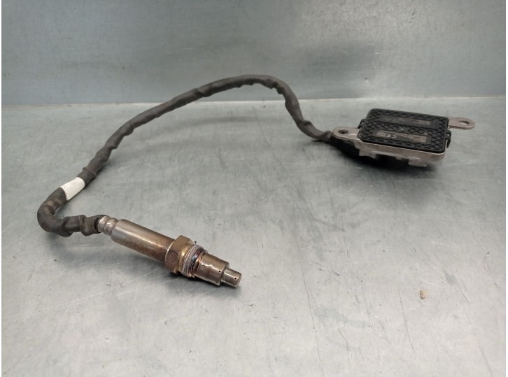 Replacement lambda sensor for Peugeot 3008 II SUV (MC_, MR_, MJ_, M4_) 1.6 BlueHDi 120 OEM IAM reference 9675358480 5WK96745A