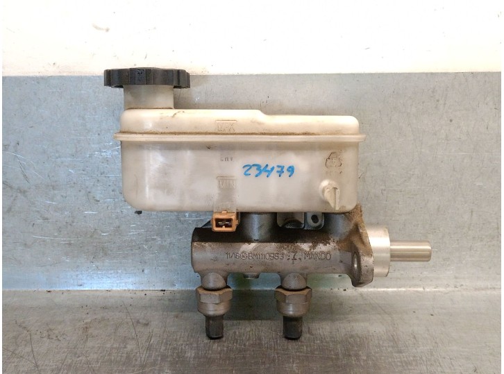 Recambio de bomba freno para ssangyong rodius 2.7 turbodiesel cat referencia OEM IAM 4854021212 4854021212 BM11110983 MANDO