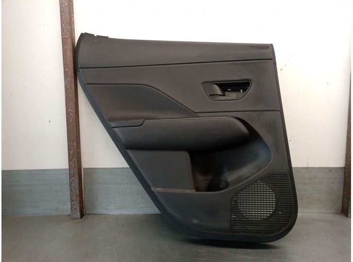 Recambio de guarnecido puerta trasera izquierda para hyundai kona furgoneta/suv (os, ose, osi) ev referencia OEM IAM 83330HF100 