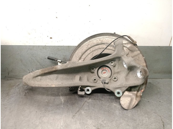 Replacement front left steering knuckle for BMW 5 (G30, F90) 520 D OEM IAM reference 31206884381 31206884381 
