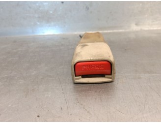 Recambio de enganche cinturon para ssangyong rodius 2.7 turbodiesel cat referencia OEM IAM 7566521200EAJ 7566521200EAJ 