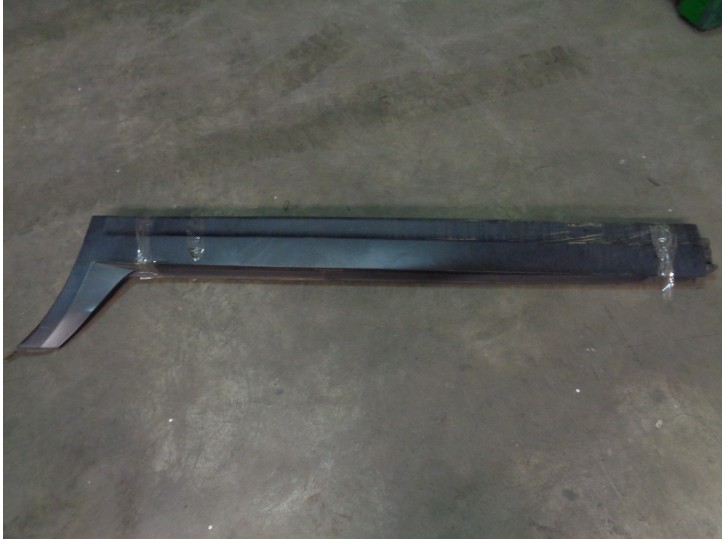 Recambio de spoiler talonera lateral izquierda para bmw x3 (e83) 2.0 16v diesel cat referencia OEM IAM 51773330865 51773330869 