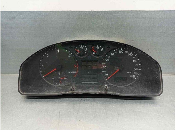 Recambio de cuadro instrumentos para audi a4 avant (b5) 1.9 tdi referencia OEM IAM 8D0919861A 110008884001 VDO