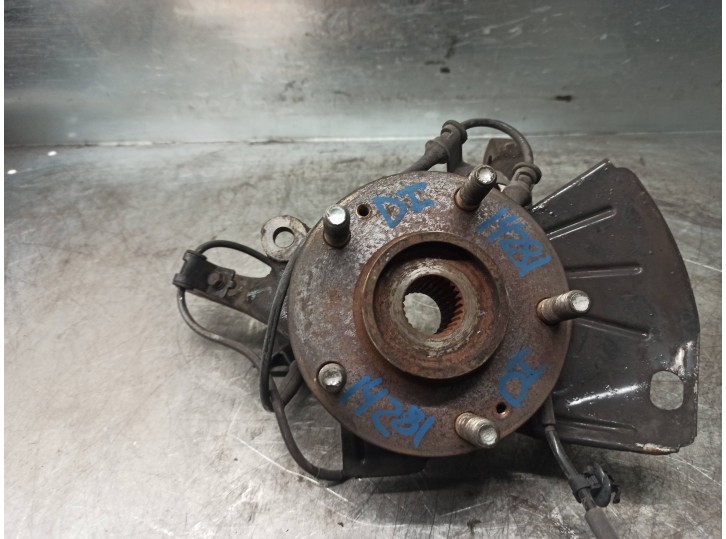 Recambio de mangueta delantera izquierda para hyundai i40 1.7 crdi cat referencia OEM IAM 517153Z000  