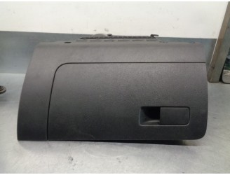Recambio de guantera para skoda rapid 1.6 tdi dpf referencia OEM IAM 5JB857097E  