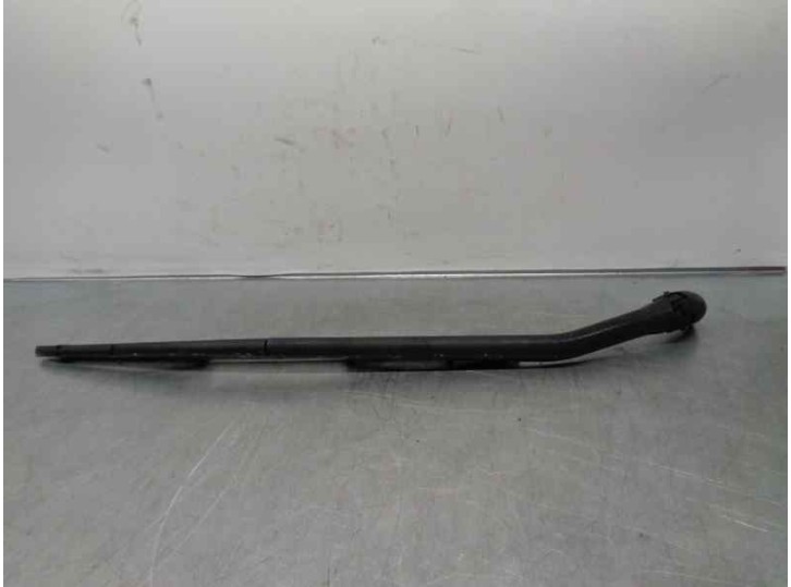 Recambio de brazo limpia trasero para fiat punto berlina (188) 1.9 jtd cat referencia OEM IAM   