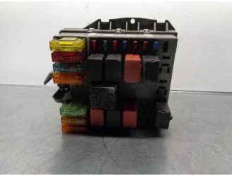 Recambio de caja reles / fusibles para fiat punto berlina (188) 1.9 jtd cat referencia OEM IAM 46768481 