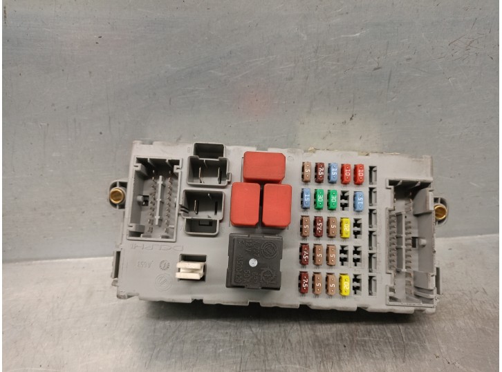 Recambio de caja reles / fusibles para lancia ypsilon (101) 1.4 cat referencia OEM IAM 51786802 503440120107 MAGNETI MARELLI