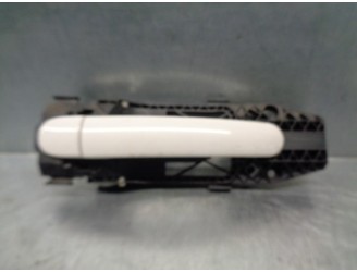 Recambio de maneta exterior delantera derecha para skoda rapid 1.6 tdi dpf referencia OEM IAM 5N0839885H  5 PUERTAS